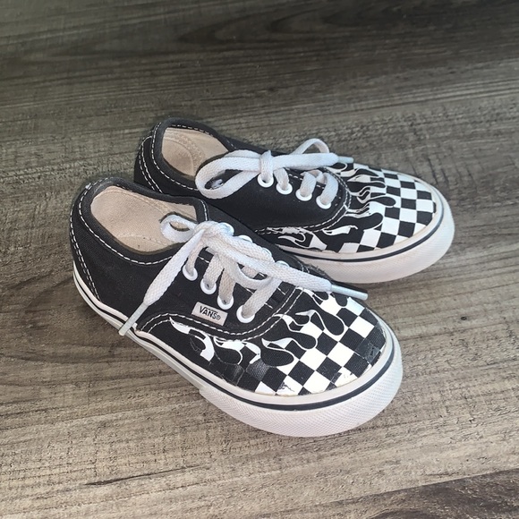 Toddler boy shoe bundle - Picture 4 of 7